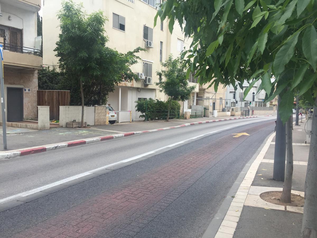 Space Place Haifa Buitenkant foto